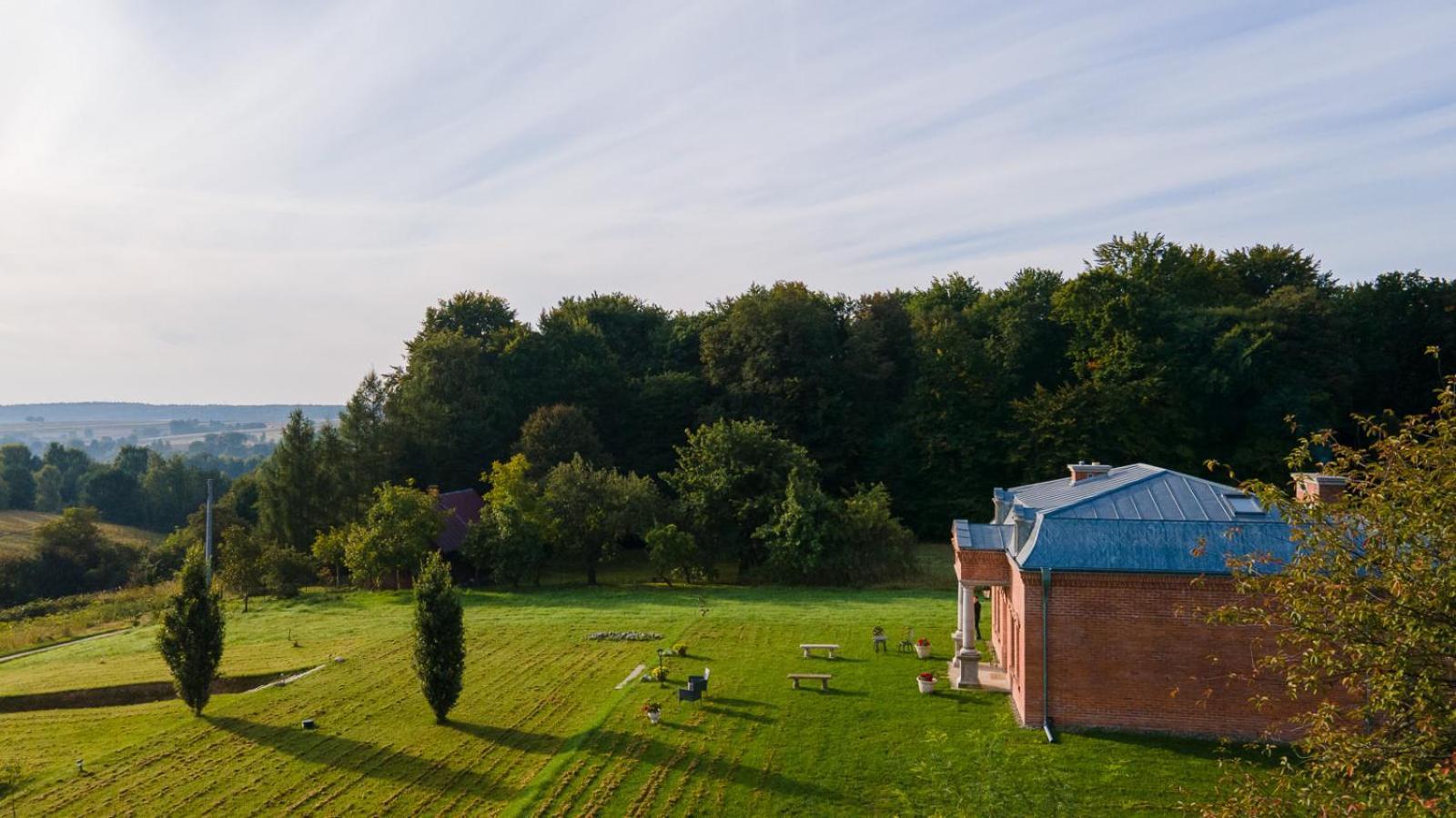 Dworek Atrium Tomaszów Lubelski Eksteriør billede