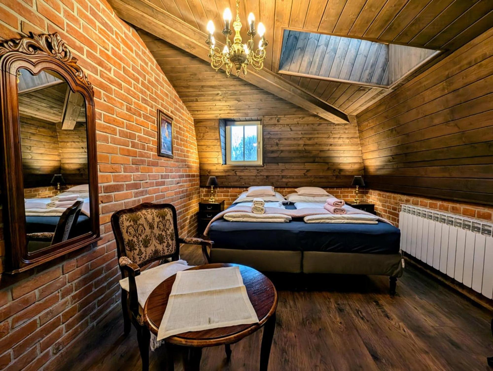 Dworek Atrium Tomaszów Lubelski Eksteriør billede